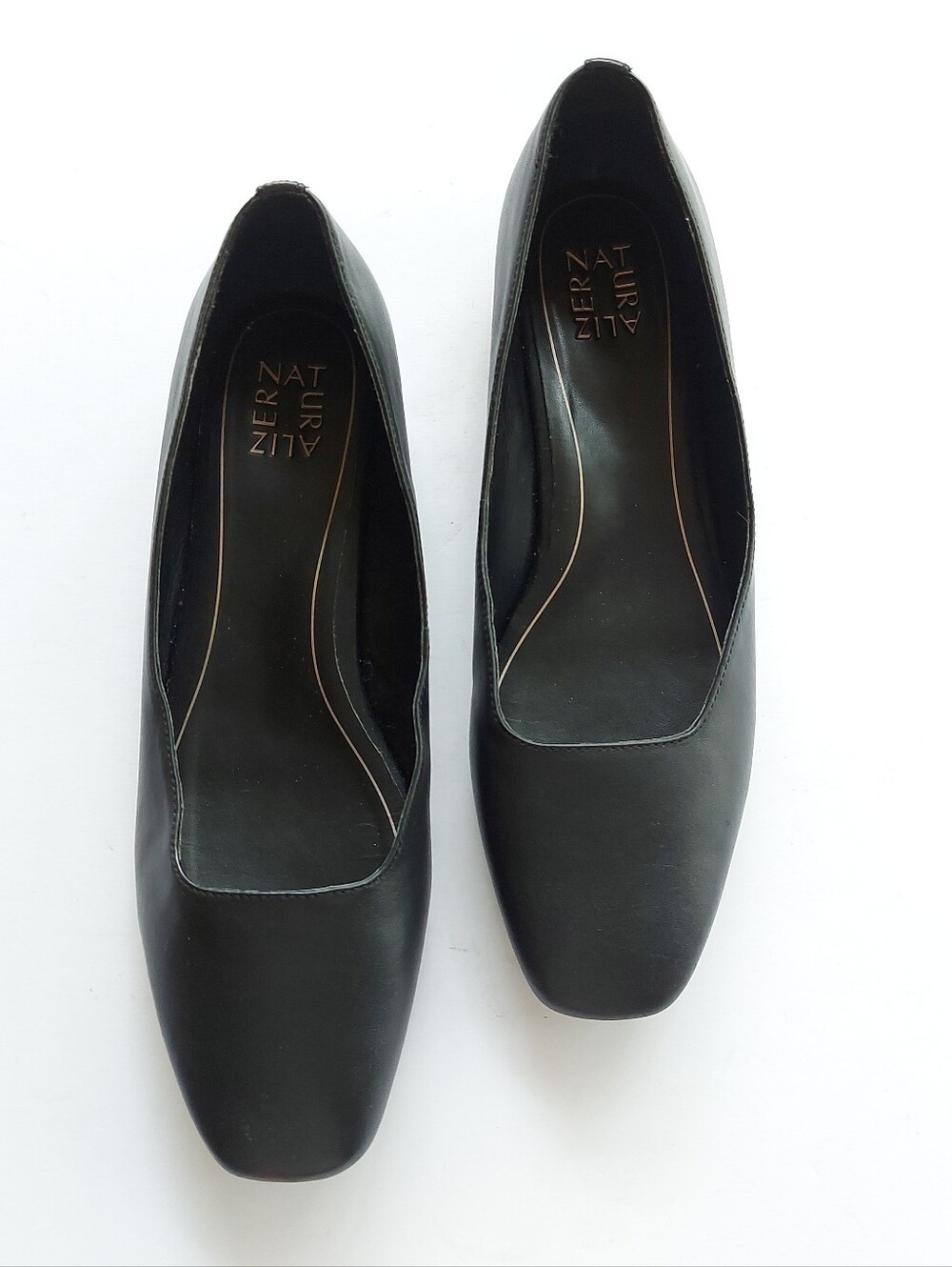 Naturalizer Black Square-Toe Leather Heels